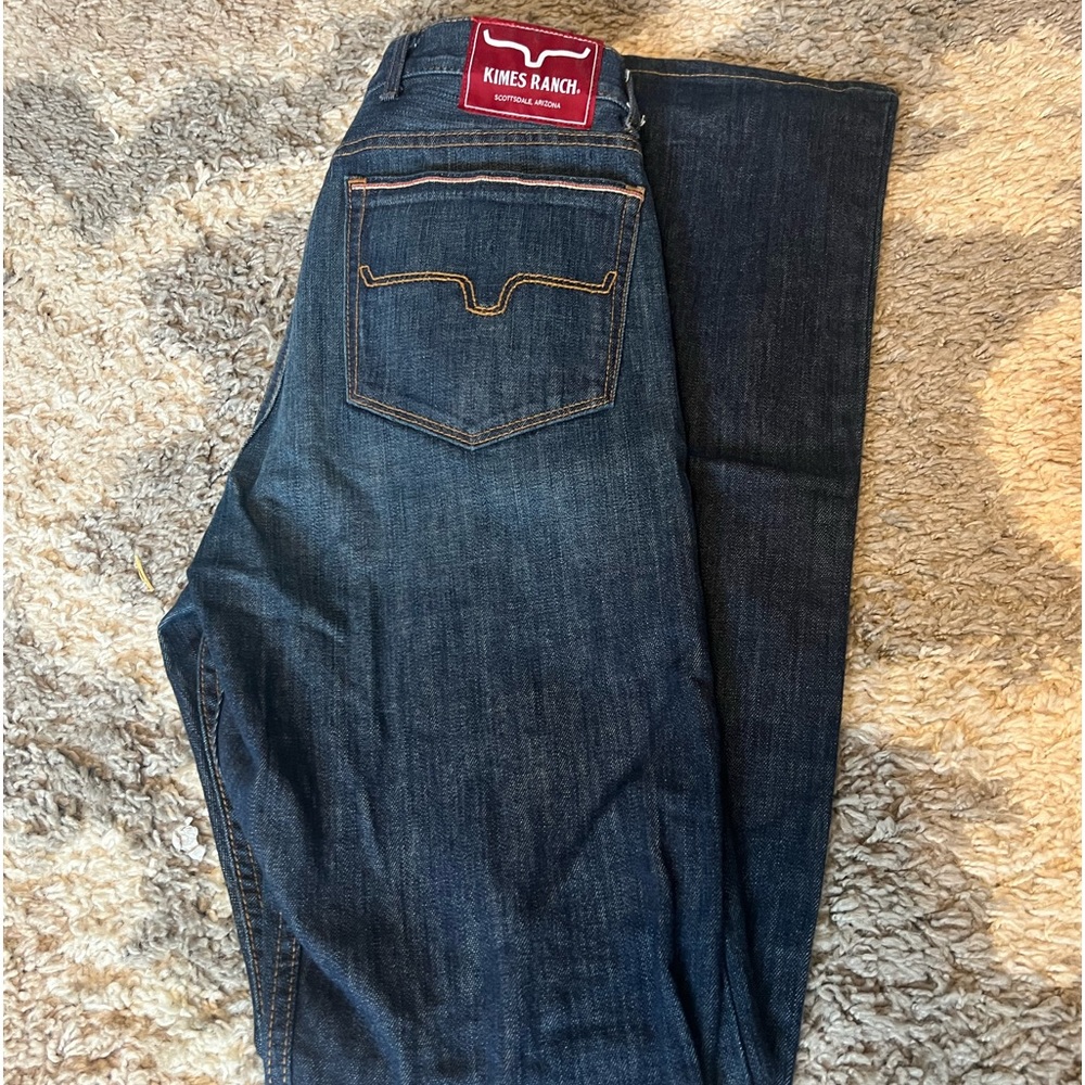 Men’s kimes jeans.Asking good $100 plus shipping! PayPal only!